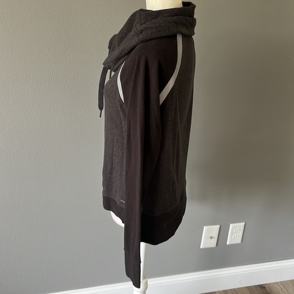 Sweaty Betty Gray Cowl Neck Sweatshirt - Picture 5 of 11